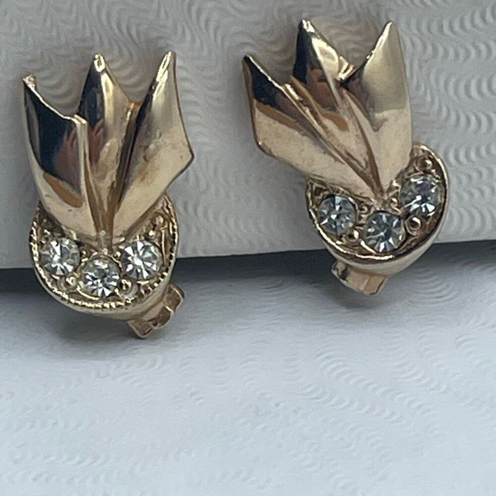 Vintage stylized leaf tulip rhinestone screw-back earrings.